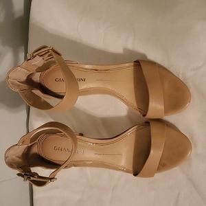 Gianni Binni tan heels
